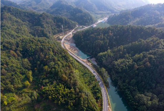 路橋養(yǎng)護(hù)公司中標(biāo)安徽省大別山旅游扶貧 快速通道霍山段水毀小修及養(yǎng)護(hù)采購(gòu)項(xiàng)目